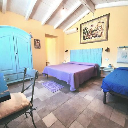 Casale Diletta Bed & Breakfast Castiadas Exterior photo