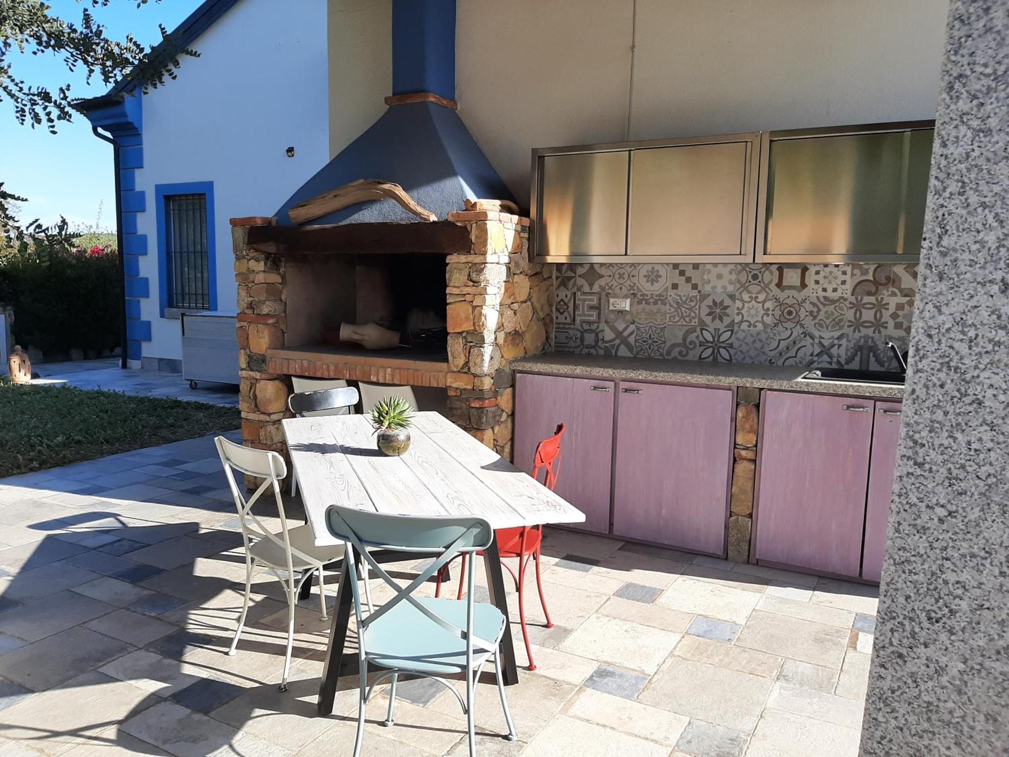 Casale Diletta Bed & Breakfast Castiadas Exterior photo